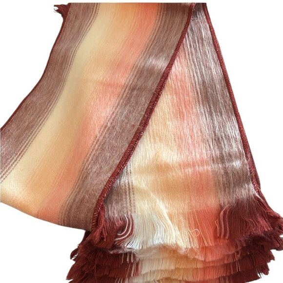 Beautiful alpaca scarf from Ecuador so soft and warm! - Picture 2 of 11